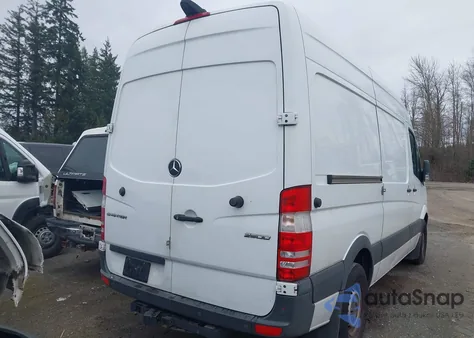 2018 Mercedes-Benz Sprinter 2500 Standard Roof V6 from USA, damaged, VIN WD3PE7CDXJP620526